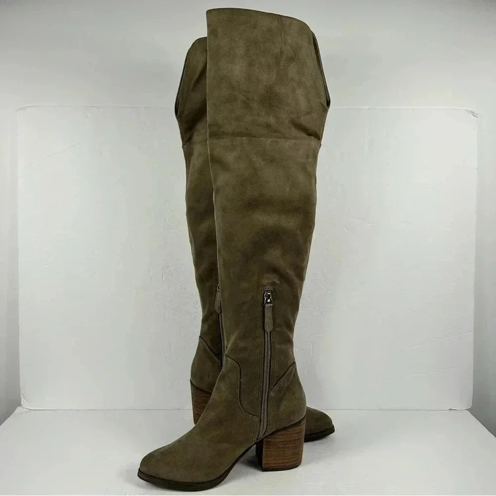 BP vegan leather boots  5M